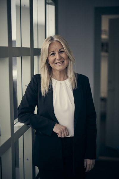 Bild på Katarine Heide rektor.